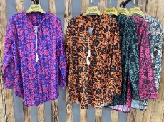 شومیز_طرحدار_یقه_بندی