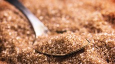 شکر خام یا شکر قهوه ای