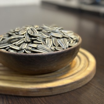 تخمه آفتابگردان 170 دانه